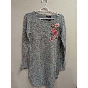Grey long sleeve crew neck top w/pink embroidered applique by Kristen Nicole, M